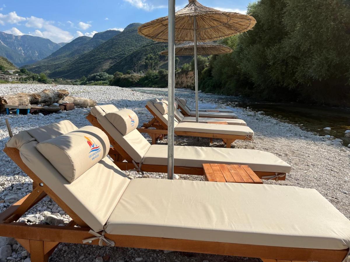 River Escape Villa - Private Beach, Scenic View & Bbq Tepelene Bagian luar foto